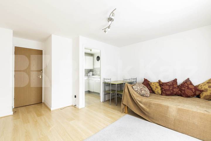 Great apartment Wheatcroft Court, Hendon